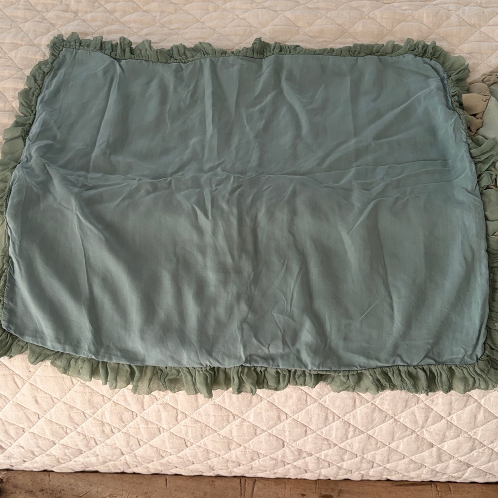 2 Bella Notte Standard Shams - Picture 7 of 13